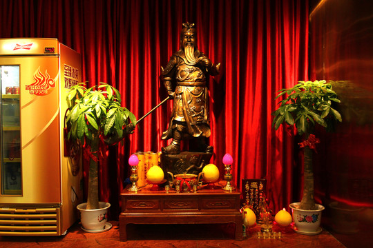 關(guān)公雕像