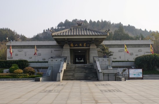 徐州龜山漢墓