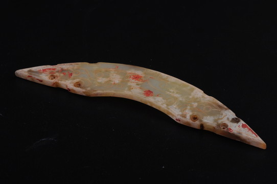 西周玉璜 西周龍紋玉璜