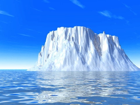 雪白的寒冷的冰山在海洋波浪和天空背景