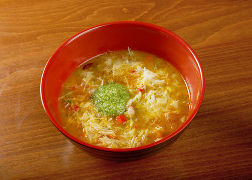 素菜湯。蔬菜通心粉湯
