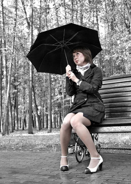 帶雨傘的女孩