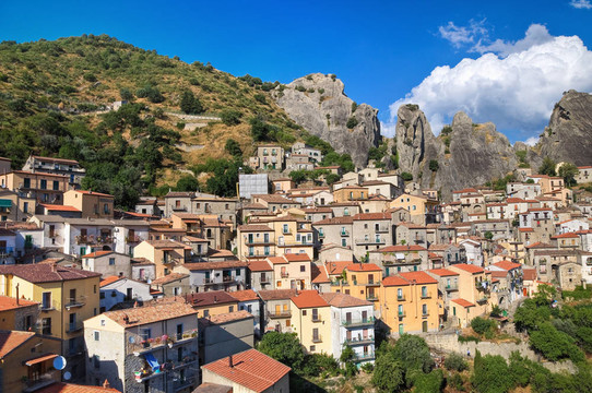 對castelmezzano全景。巴斯利卡塔大區(qū)。意大利.