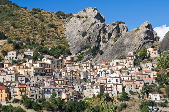 對castelmezzano全景。巴斯利卡塔大區(qū)。意大利.