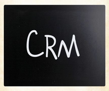 用粉筆在黑板上手寫的CRM