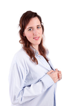年輕漂亮的女人擺姿勢