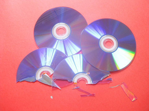 破碎的CD