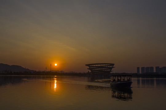 梅溪湖夕陽(yáng)