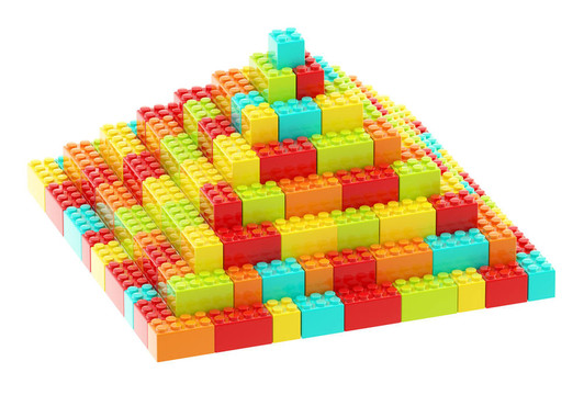玩具積木制金字塔