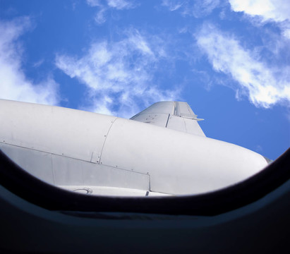 飛機(jī)機(jī)翼