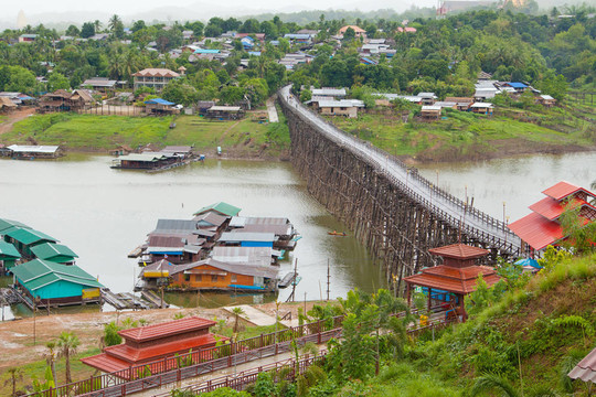 木頭橋