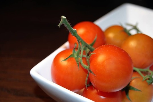 新鮮的西紅柿、櫻桃