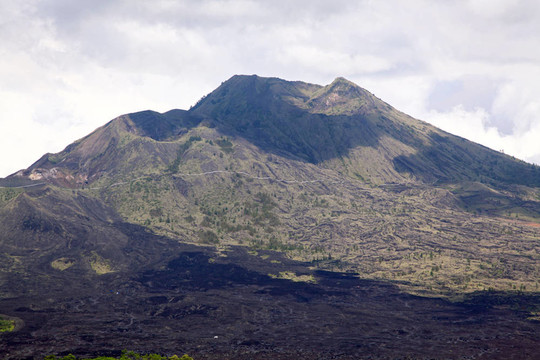 巴都爾的火山景觀