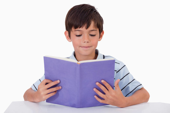 焦點男孩讀書