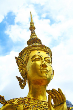 在Wat Phra Kaeo天使
