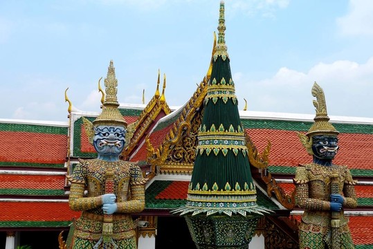 在Wat Phra Keaw神廟守護者