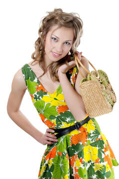 美麗的女孩在一個(gè)夏天的衣服孤立