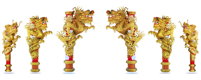 白色背景的中國龍