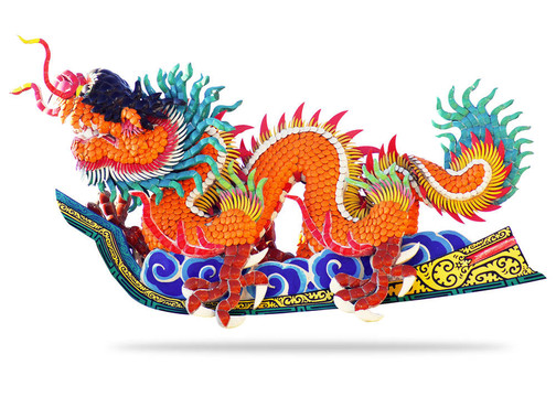 白色背景的中國龍