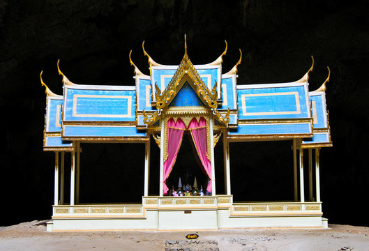 在Phraya Nakorn洞亭；泰國