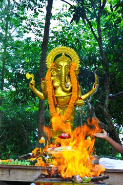 Ganesh在火儀式