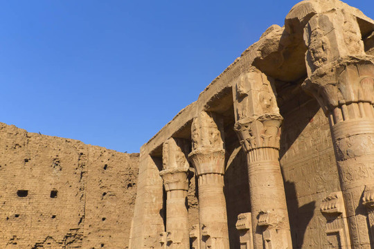 柱子的詳細(xì)視圖（Edfu；埃及）