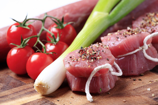 原料豬里脊肉和蔬菜