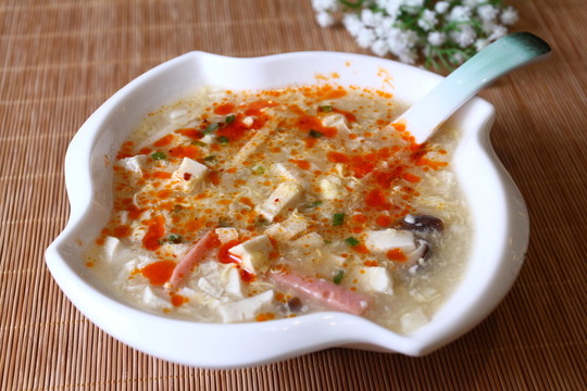 酸辣豆腐湯