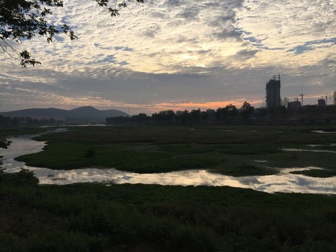 天空  霞光