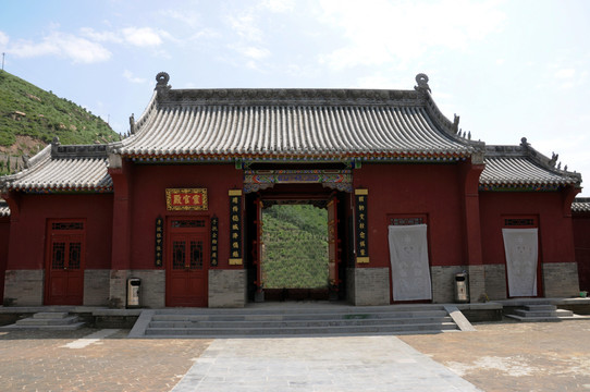 寺廟大門
