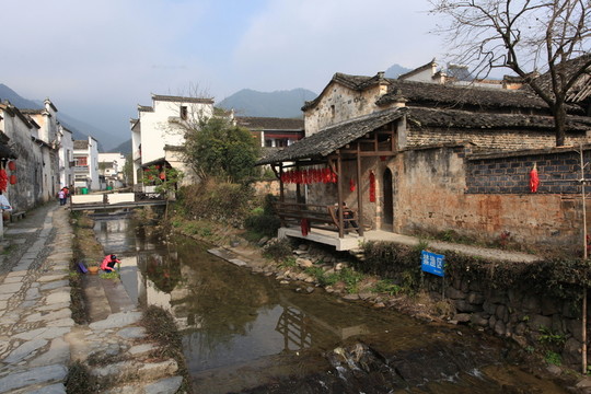安微盧村