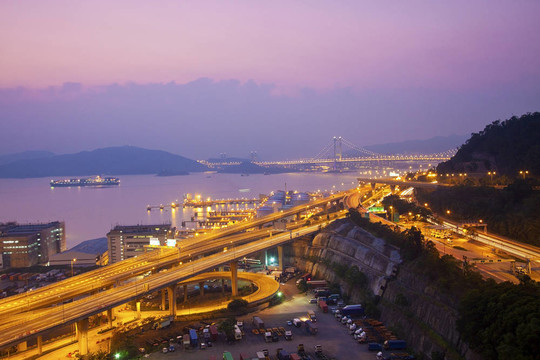 青馬大橋及公路景