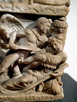 從Etruscan Cinerary Urn的戰(zhàn)士了