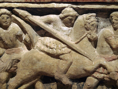 從Etruscan Cinerary Urn的戰(zhàn)士了