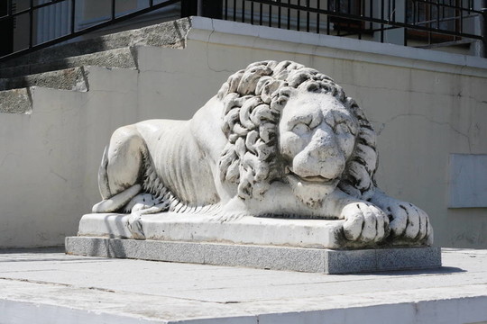 獅子雕塑