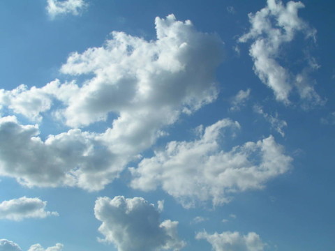 有云的天空