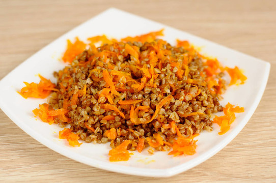 胡蘿卜蕎麥粥