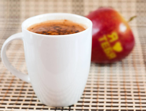 咖啡和蘋果的題詞我愛你在俄羅斯