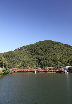 水庫和橋梁