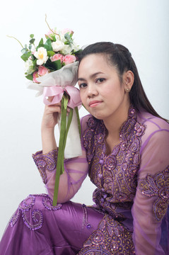 亞洲的泰國(guó)女紫色穆斯林服飾- banduang