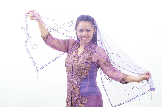 亞洲的泰國女紫色穆斯林服飾- banduang