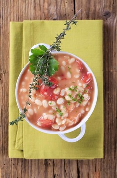 白豆腐湯