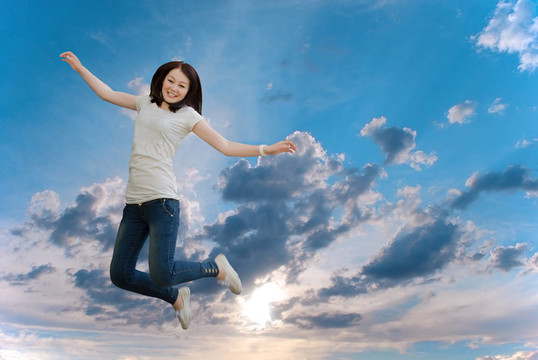 跳躍的女孩