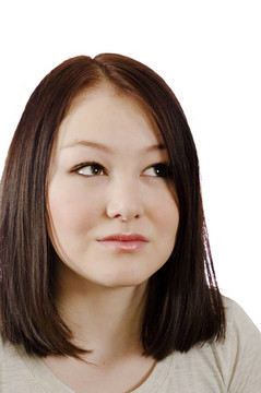 漂亮女孩抬頭