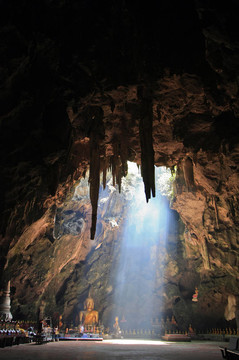 佛塔窟Petchburi；泰國