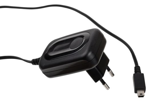 用于移動(dòng)小工具的充電器