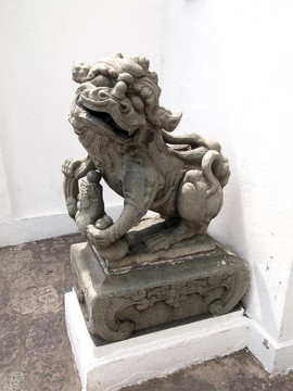 石獅子雕塑