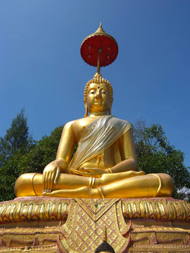 Golden Buddha的雕像