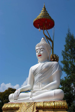 White Buddha的雕像