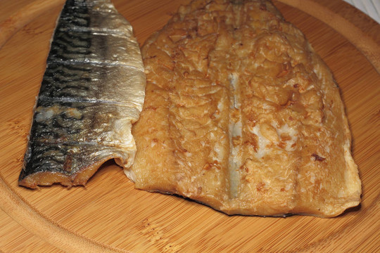 煙熏鯖魚